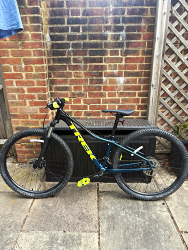 Trek marlin 29in - m, mountain